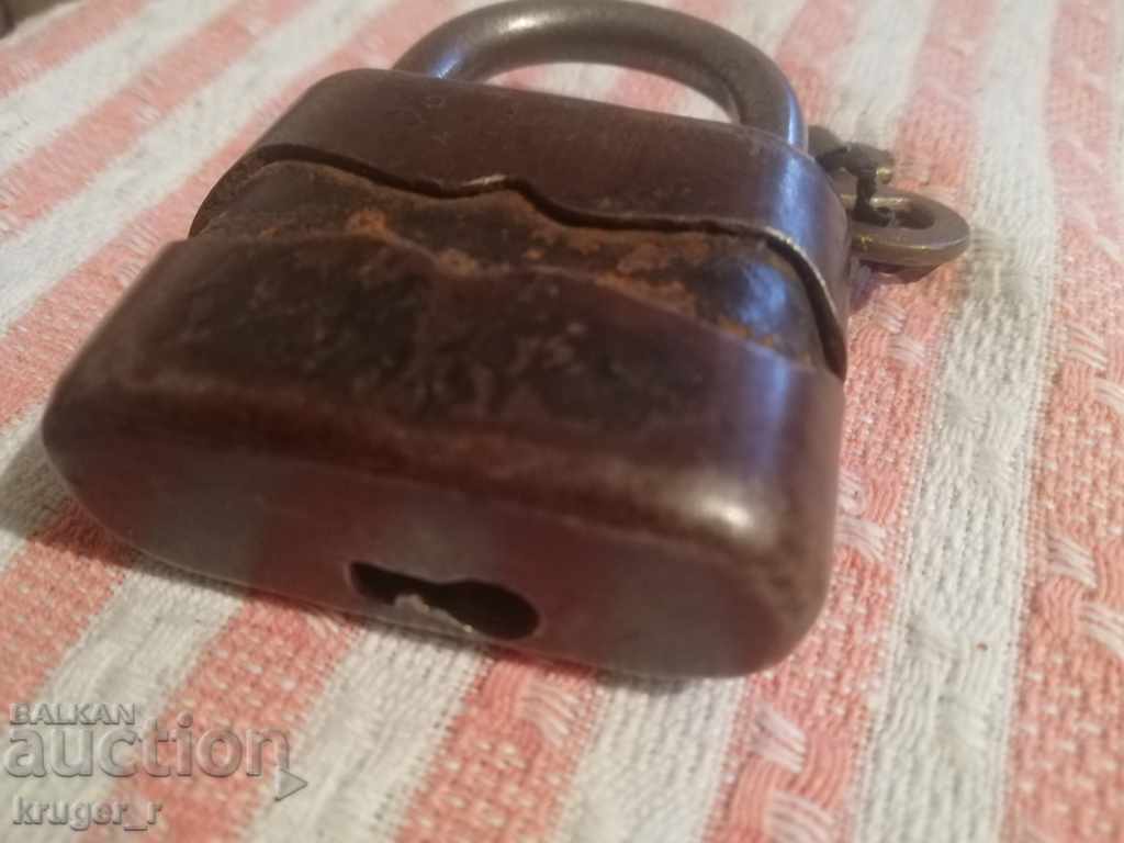 Old padlock - 5
