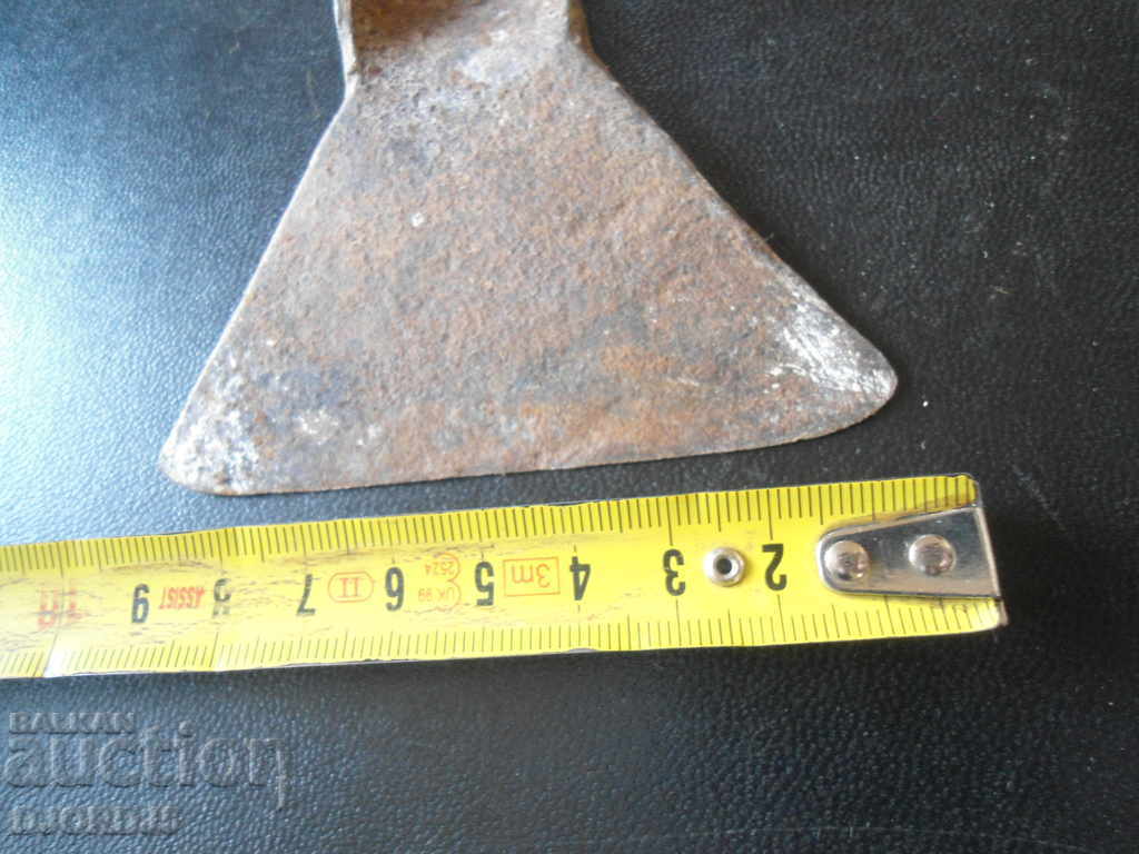 Auction Old tool Auction Old tool