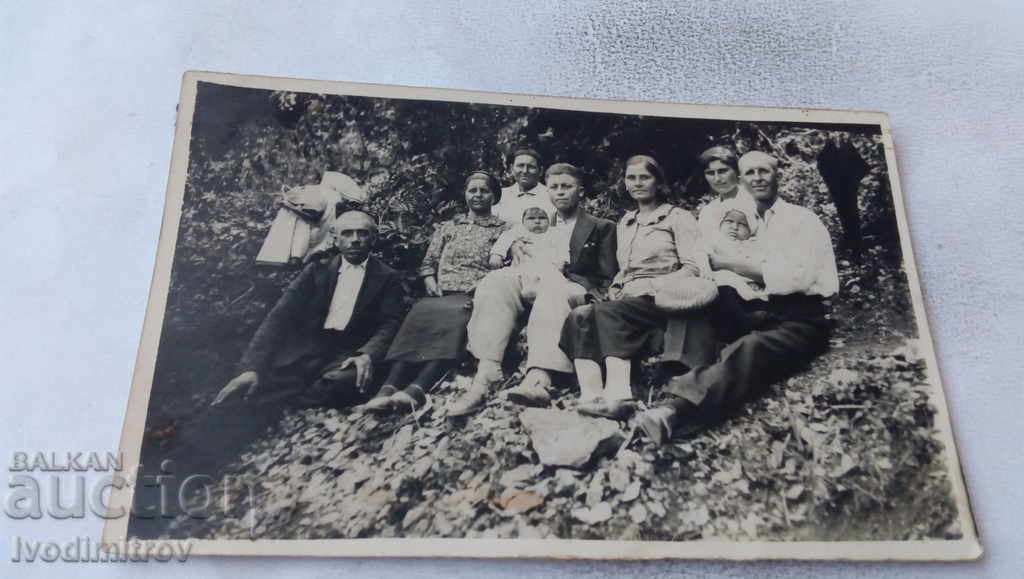 Photo Families on a trip 1939