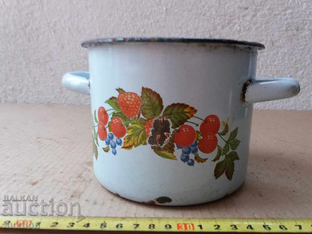 ENAMELED SOC. POT WITH MARKING with price 2.99 BGN | € 1.53 ENAMELED SOC. POT WITH MARKING with price 2.99 BGN | € 1.53