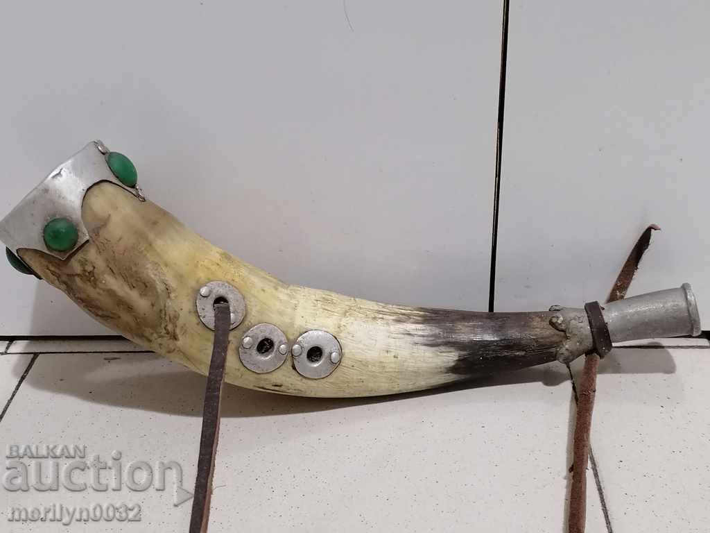 Διακόσμηση με κέρατο κυνηγιού από τη βουλγαρική ταινία The Golden Age με τιμή 145.00 BGN | € 74.14