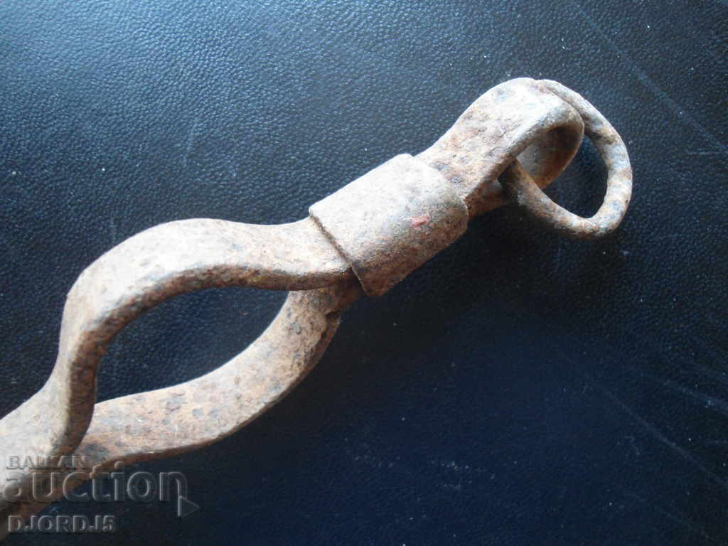 Auction Old Masha, Dilav Auction Old Masha, Dilav