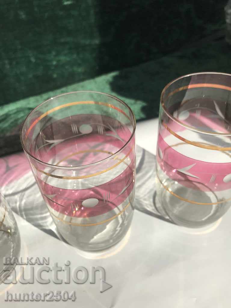 Water glasses - thin hand engraved colored glass with price 29.95 BGN | € 15.31 Water glasses - thin hand engraved colored glass with price 29.95 BGN | € 15.31