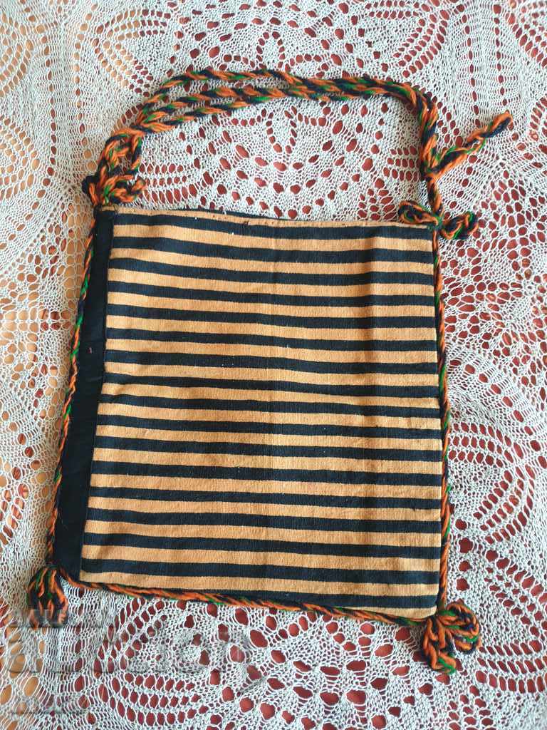 Delivery of Authentic woolen hand-woven shepherd's purse Delivery of Authentic woolen hand-woven shepherd's purse