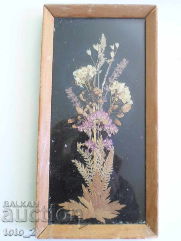 PAINTING OF NATURAL DRIED FLOWERS - REDUCTION