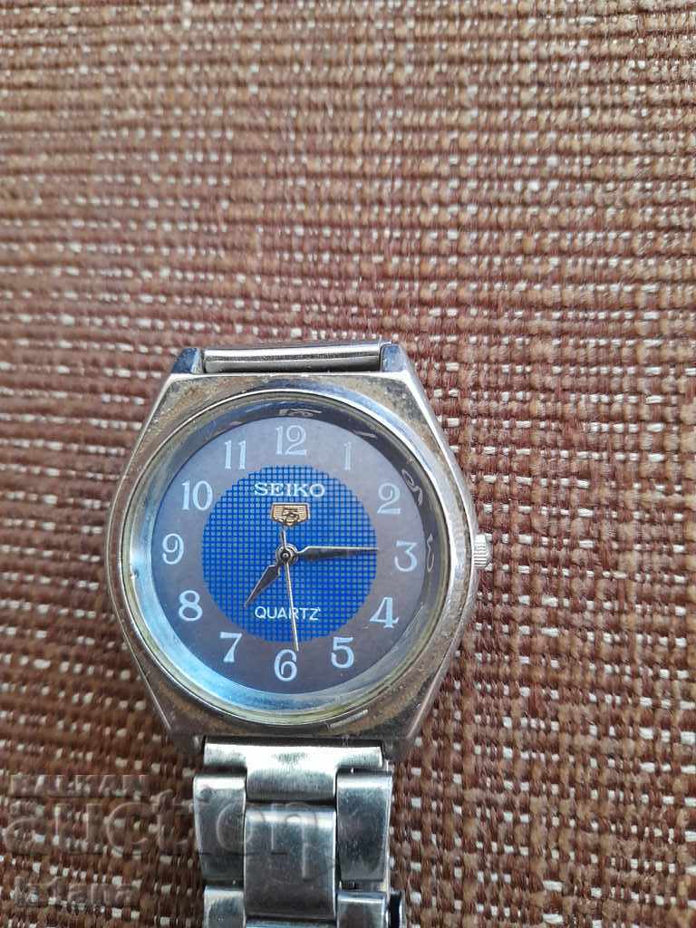 Seiko 5 Quartz watch with price 40.00 BGN | € 20.45 Seiko 5 Quartz watch with price 40.00 BGN | € 20.45