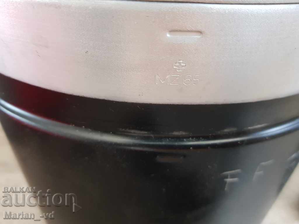 Delivery of Swiss military jug with a jug and a cup Delivery of Swiss military jug with a jug and a cup