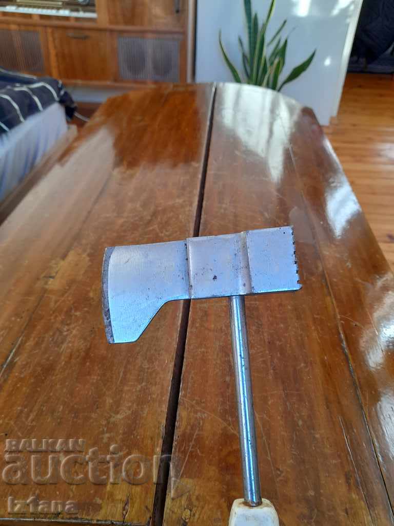 Old hammer for meat, hammer, chopper with price 25.00 BGN | € 12.78 Old hammer for meat, hammer, chopper with price 25.00 BGN | € 12.78