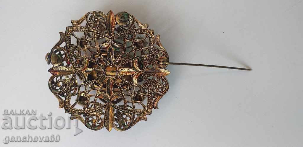 Μεγάλη παλιά ρωσική καρφίτσα με τιμή 40.00 BGN | € 20.45