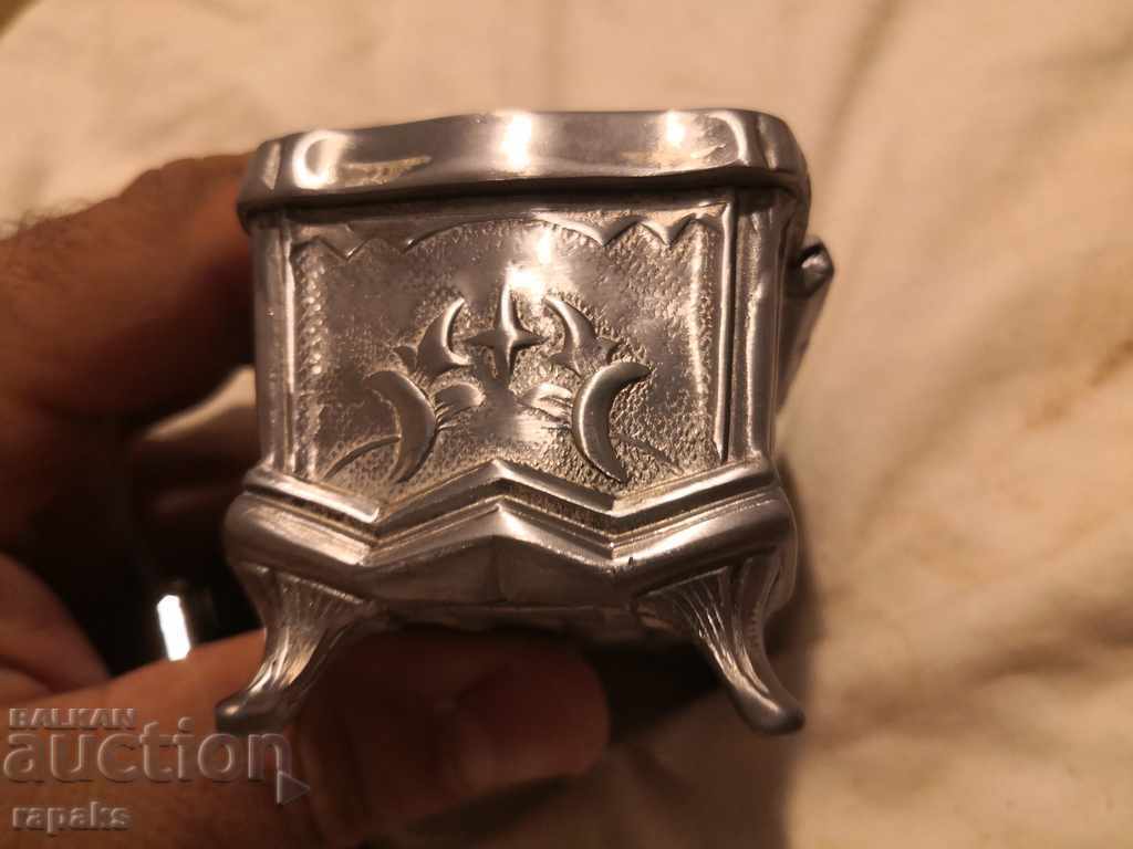 Delivery of A small box for jewelry, snuff, remains Delivery of A small box for jewelry, snuff, remains