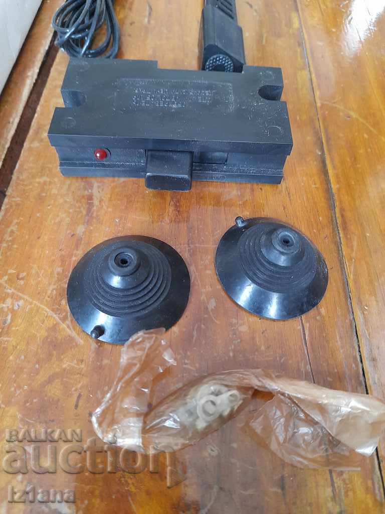 Delivery of Old car glass heater Delivery of Old car glass heater