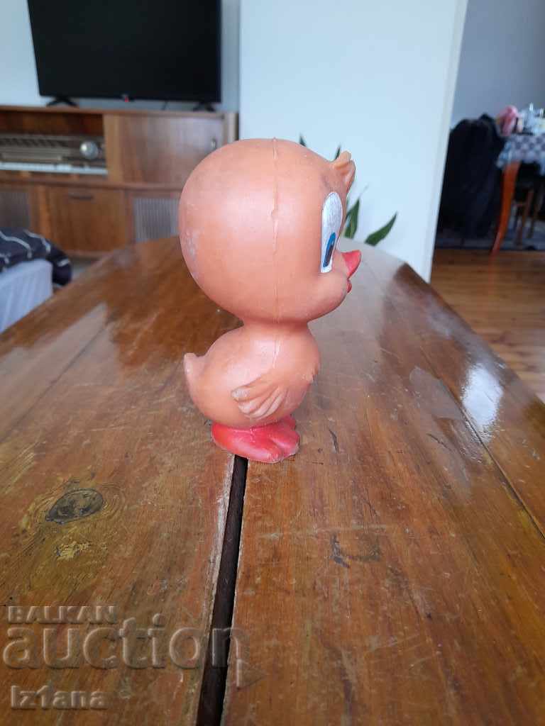 Delivery of Old toy chicken Delivery of Old toy chicken