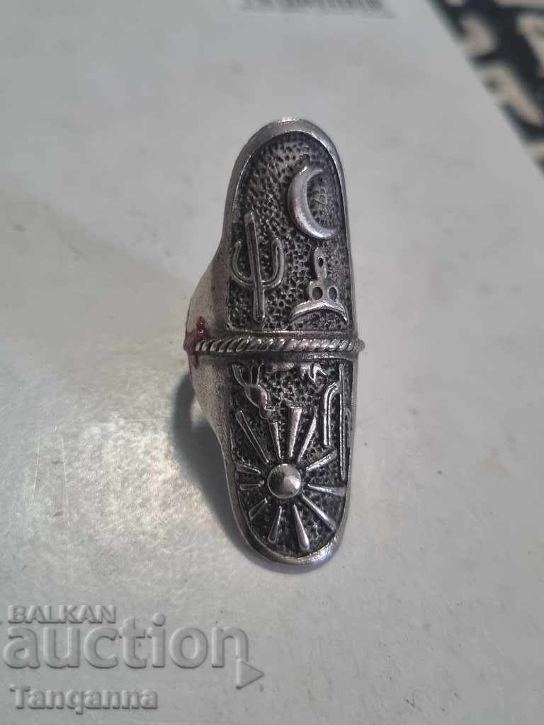 Great ring with price 10.00 BGN | € 5.11 Great ring with price 10.00 BGN | € 5.11