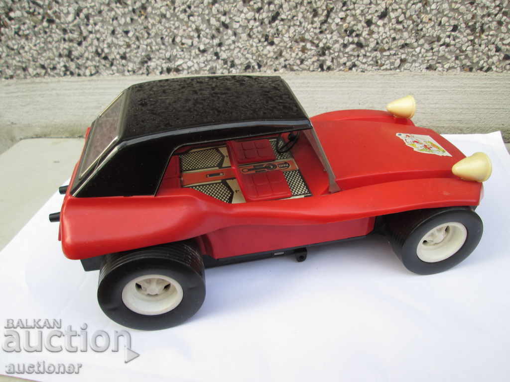 Auction OLD USSR CAR-BUG WITH BATTERY Auction OLD USSR CAR-BUG WITH BATTERY