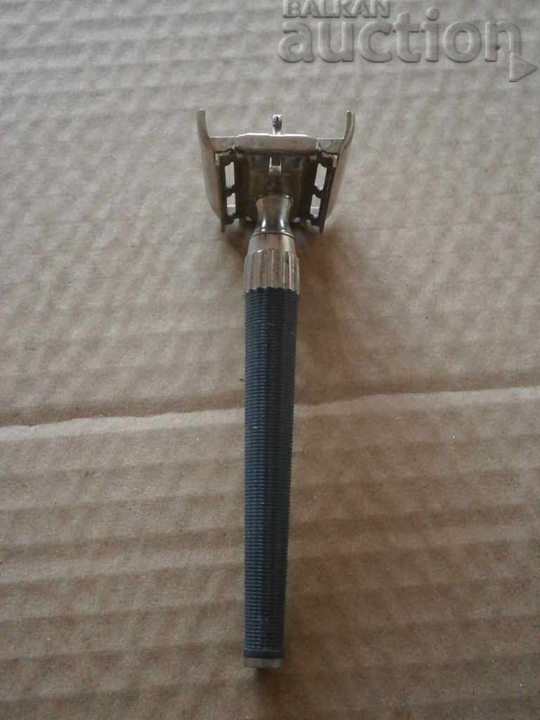 aparat de ras Gillette retro vintage cu preț 21.00 BGN | € 10.74