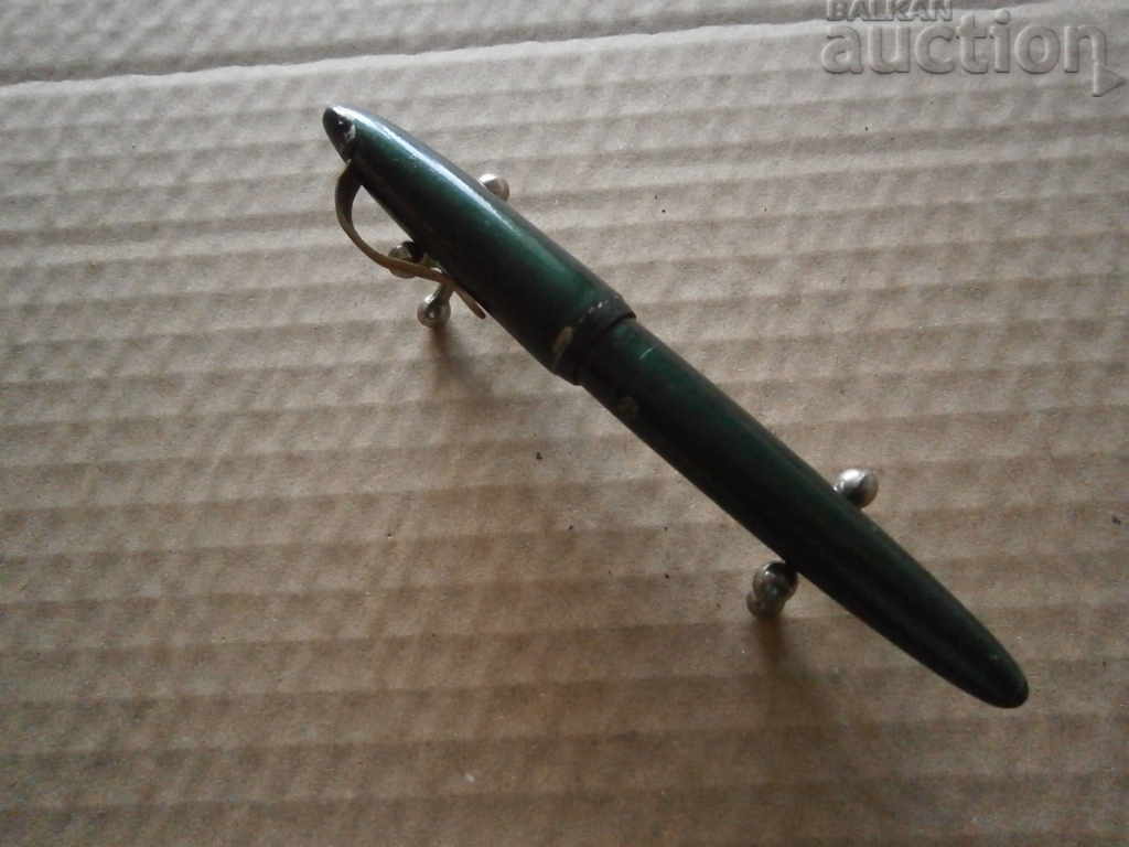 Delivery of retro vintage vintage pen RRR Delivery of retro vintage vintage pen RRR