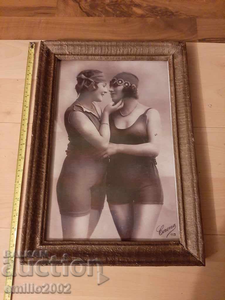 Reproduction in a picture frame erotic