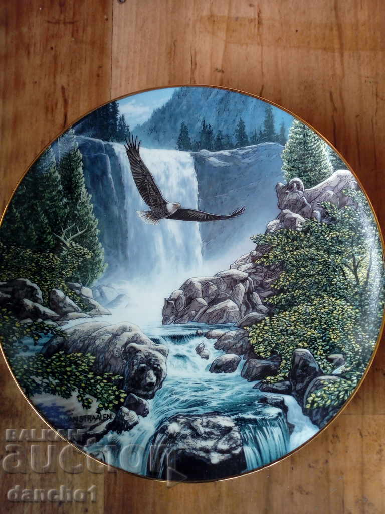 Porcelain plate with price € 20.00 | 39.12 BGN