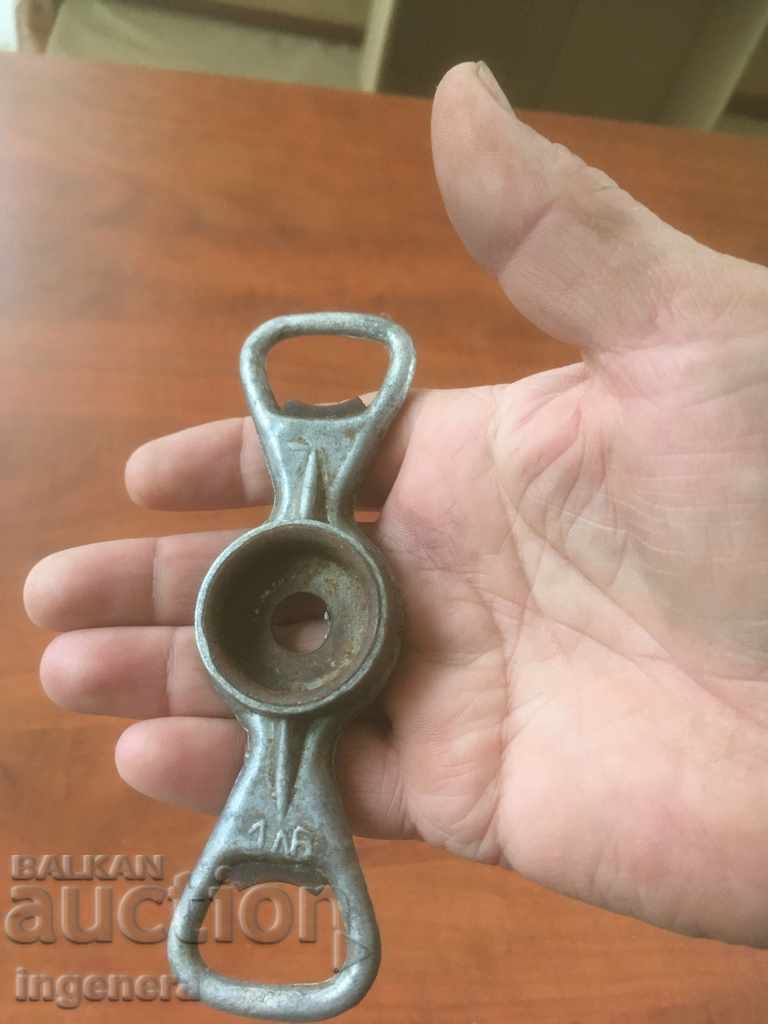 CLOSER AND OPENER FROM SOCA COLLECTOR'S TOOL with price 6.00 BGN | € 3.07