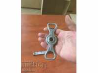 CLOSER AND OPENER FROM SOCA COLLECTOR'S TOOL