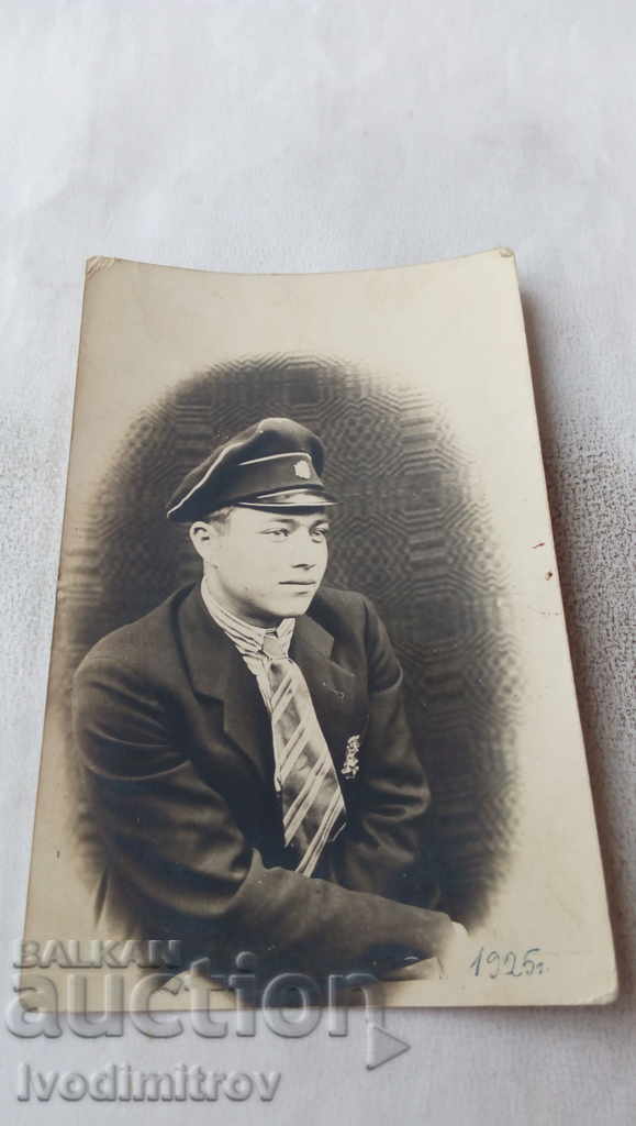 Φωτογραφία Νεαρός άνδρας με κοστούμι 1925