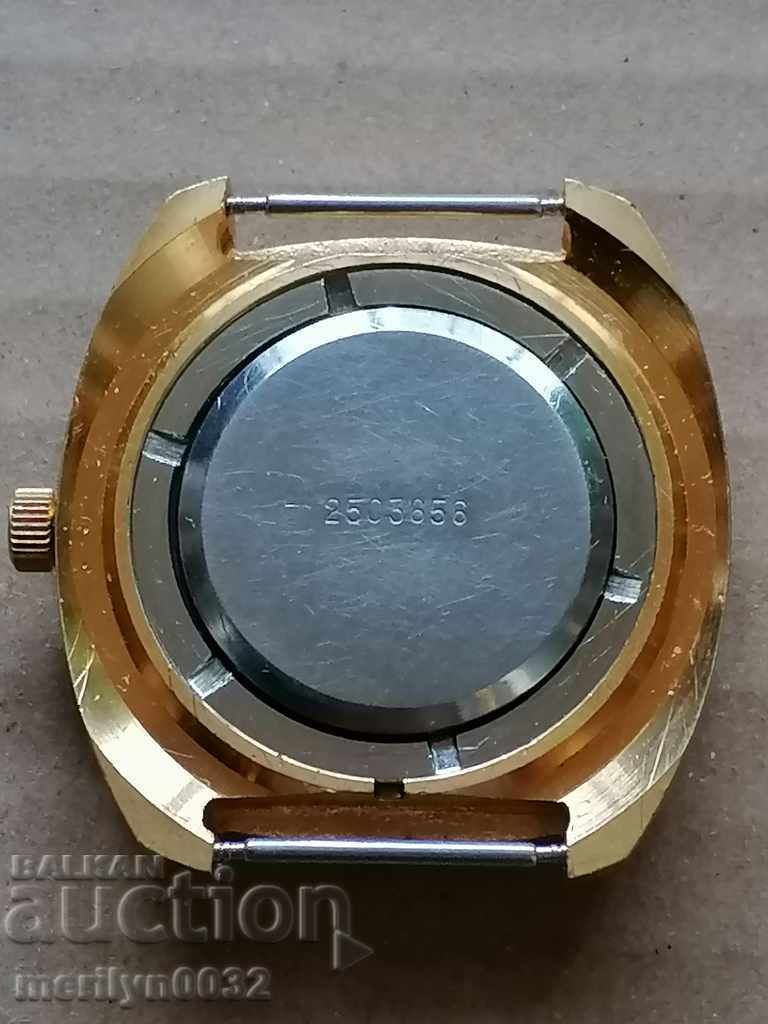 Wrist watch Zarya with gilding 10 mik second hand, WORKS with price 109.00 BGN | € 55.73 Wrist watch Zarya with gilding 10 mik second hand, WORKS with price 109.00 BGN | € 55.73