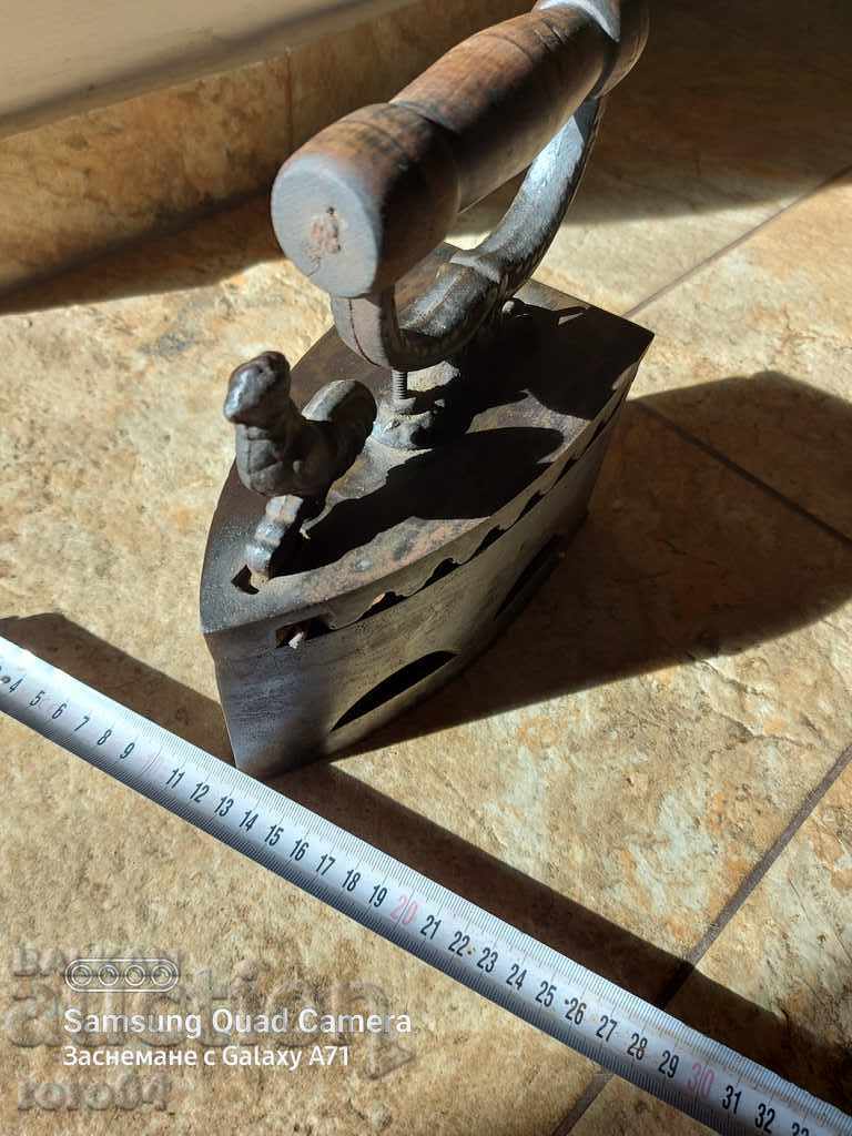 IRON - GRILL - ROOSTER - EXCELLENT with price 58.50 BGN | € 29.91 IRON - GRILL - ROOSTER - EXCELLENT with price 58.50 BGN | € 29.91