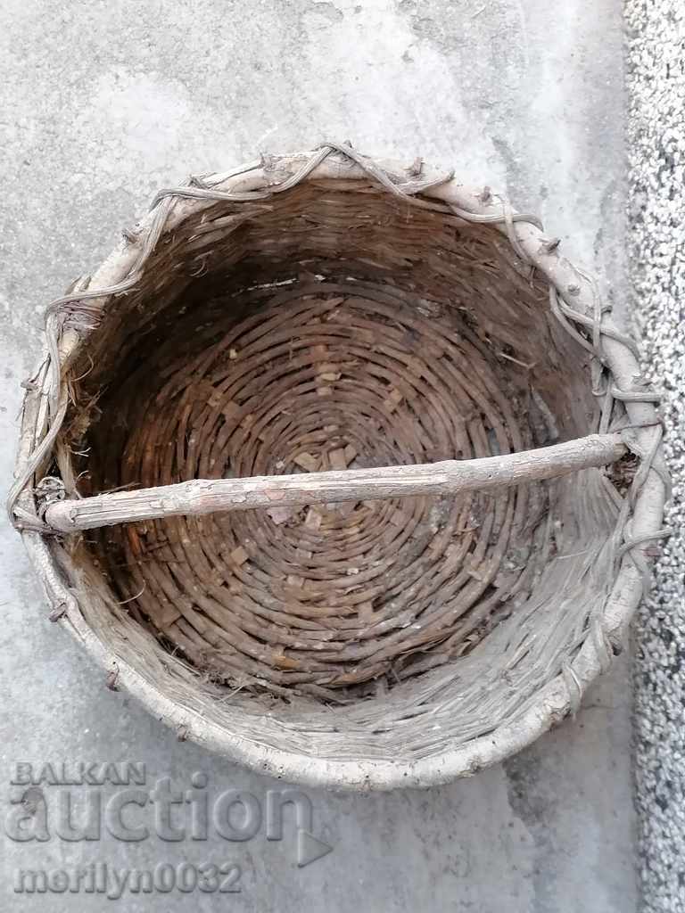 An old hand-knit basket - 5 An old hand-knit basket - 5