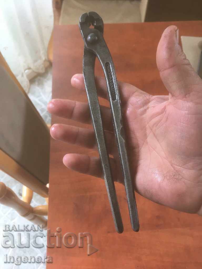 PLIERS MASTER REINFORCEMENT BRANDS OF THE SPECIALIST'S TOOL