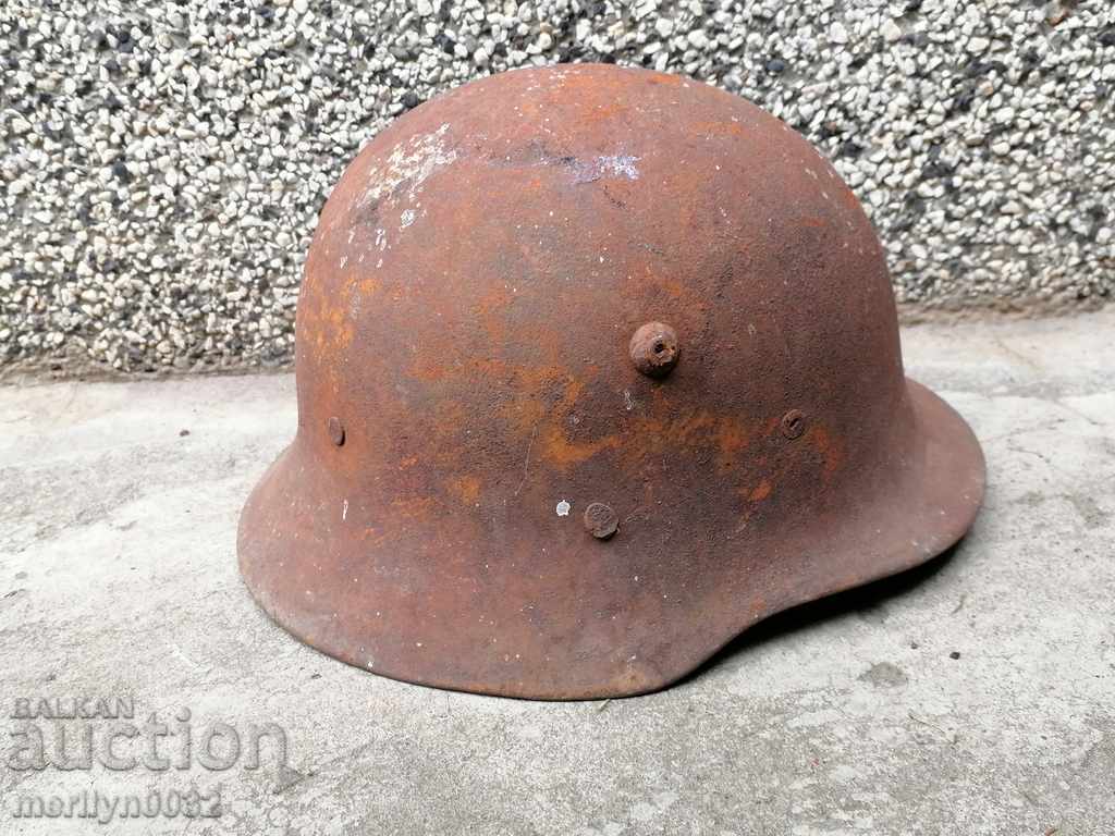 Bulgarian helmet M-36 echo from the Second World WW2