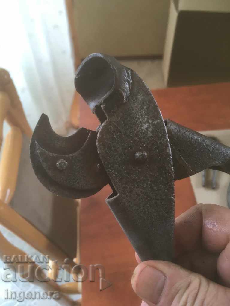 PLIERS SPECIALIZED TOOL FROM SOCA TPK VICTORY - 6 PLIERS SPECIALIZED TOOL FROM SOCA TPK VICTORY - 6