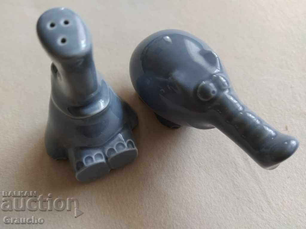 Porcelain elephants for salt and pepper - 6 Porcelain elephants for salt and pepper - 6