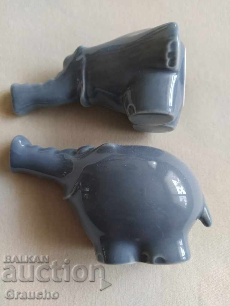 Porcelain elephants for salt and pepper Porcelain elephants for salt and pepper