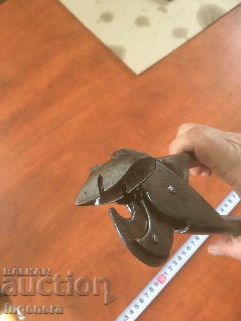 Auction PLIERS SPECIALIZED TOOL FROM SOCA TPK IZGREV Auction PLIERS SPECIALIZED TOOL FROM SOCA TPK IZGREV