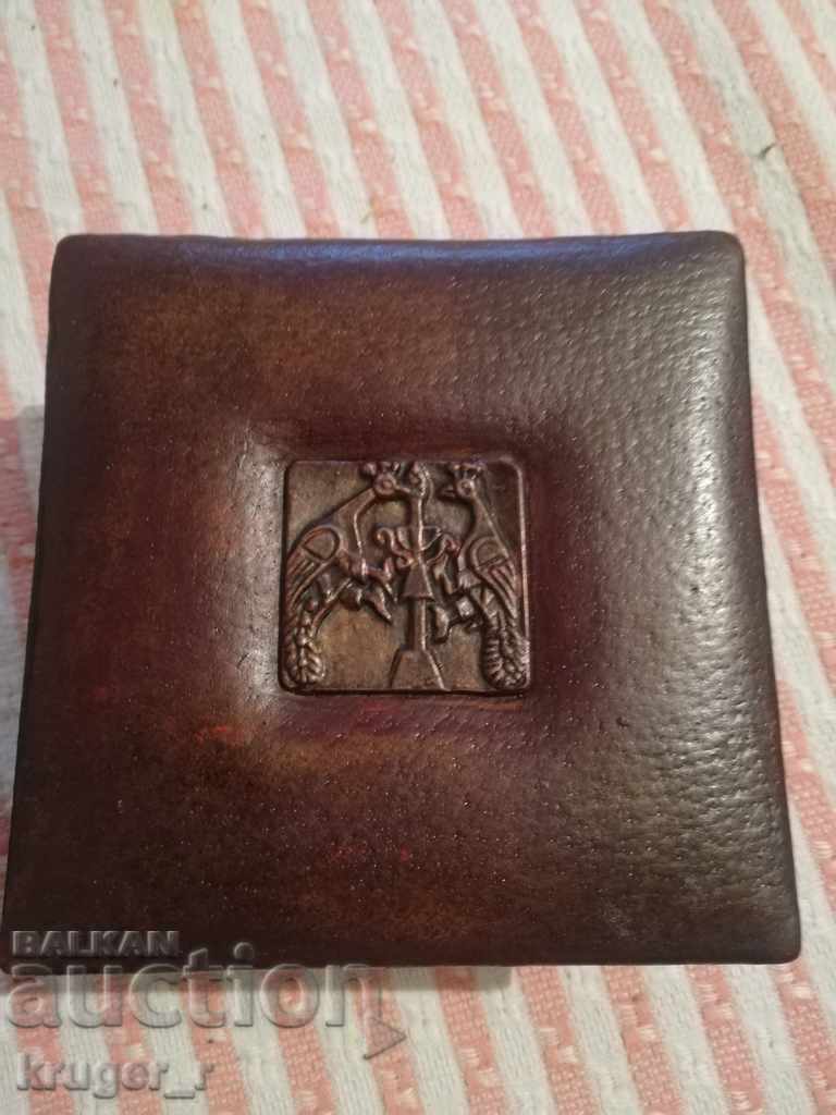 Old leather jewelry box