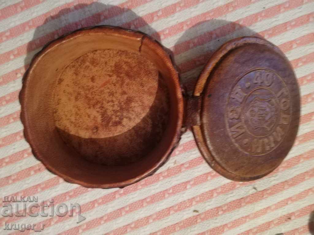 Παλιά δερμάτινη κοσμηματοθήκη. - 5 Παλιά δερμάτινη κοσμηματοθήκη. - 5