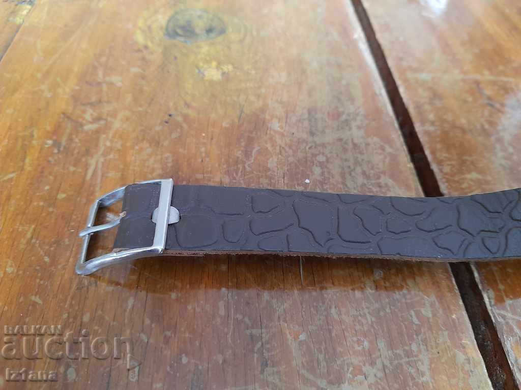 Παλιό λουράκι ρολογιού με τιμή 10.00 BGN | € 5.11 Παλιό λουράκι ρολογιού με τιμή 10.00 BGN | € 5.11