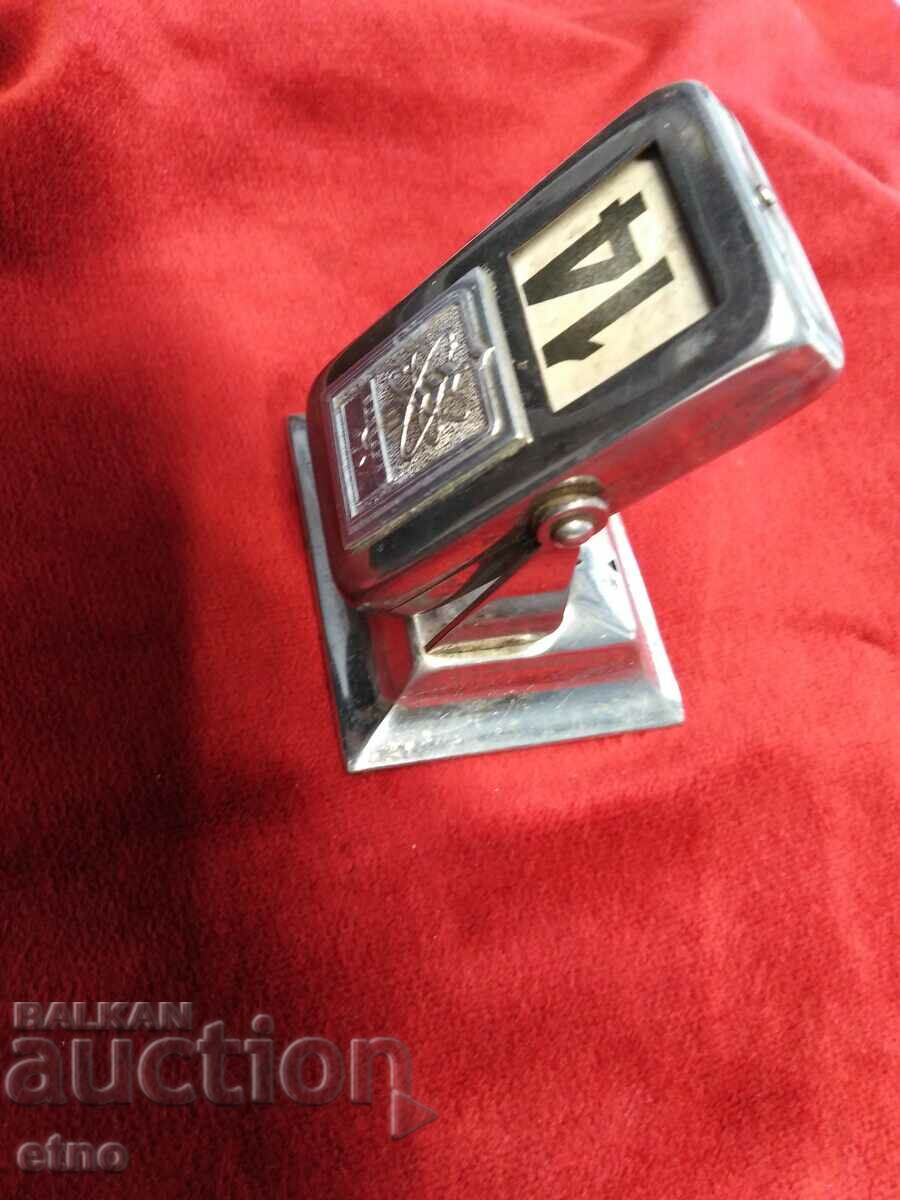 Delivery of USSR DESK CALENDAR Delivery of USSR DESK CALENDAR