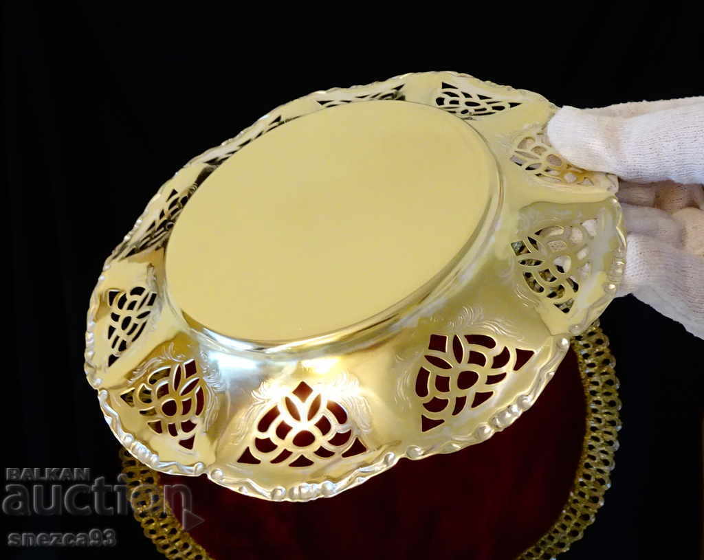 Delivery of Bronze plate, platter, openwork, baroque Delivery of Bronze plate, platter, openwork, baroque