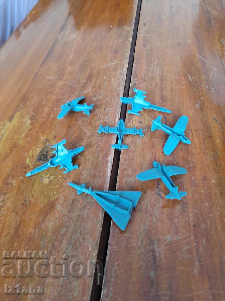 Old figurines, toys, planes - 6 Old figurines, toys, planes - 6