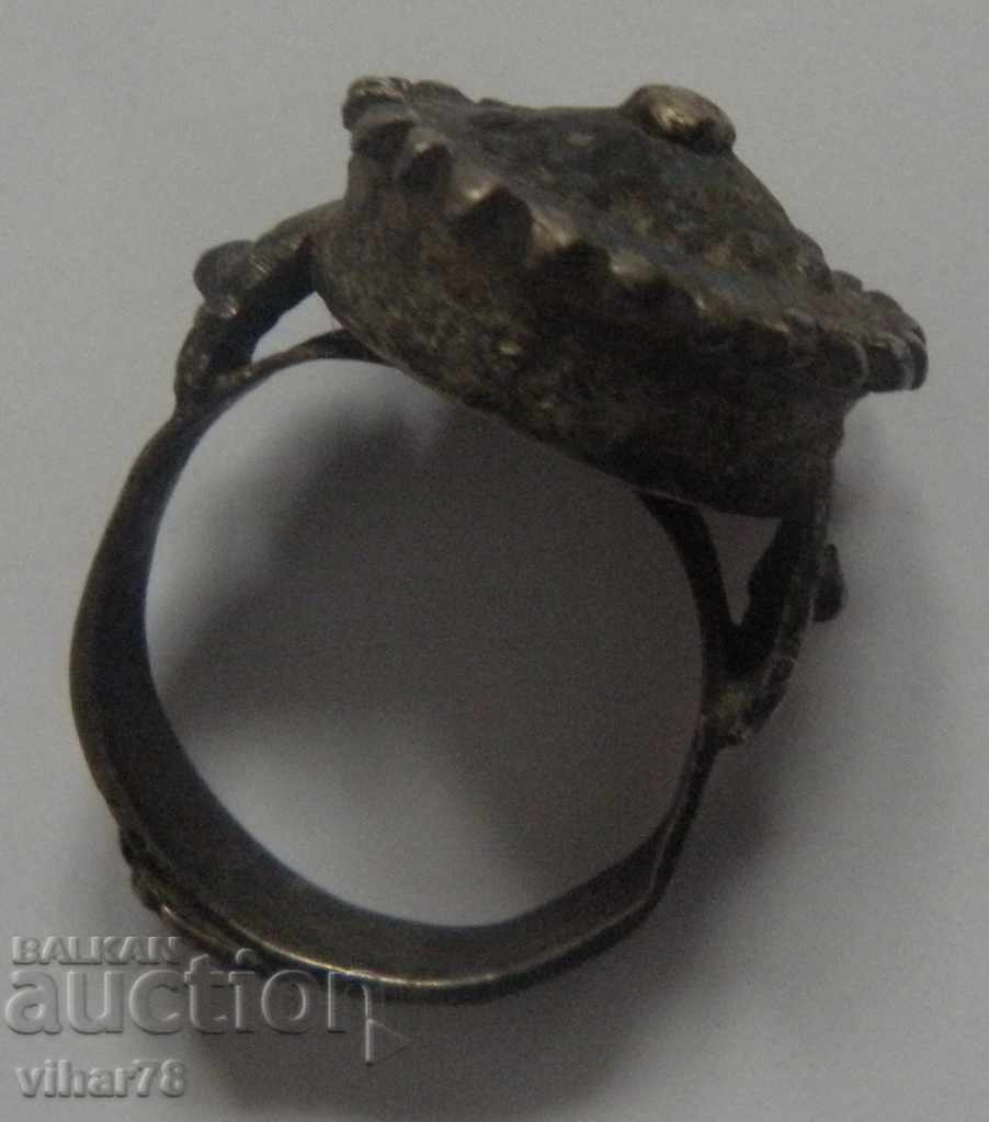 Renaissance ring