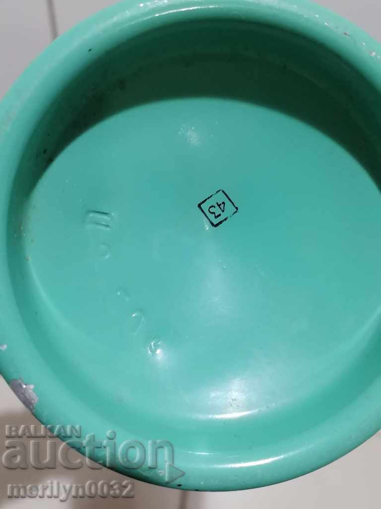 Delivery of Siphon from the Soviet Union soda, carbonated water, sodenche