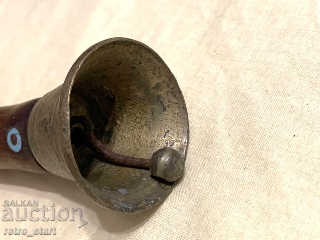 Δημοπρασία Κουδούνι με λαβή Δημοπρασία Κουδούνι με λαβή