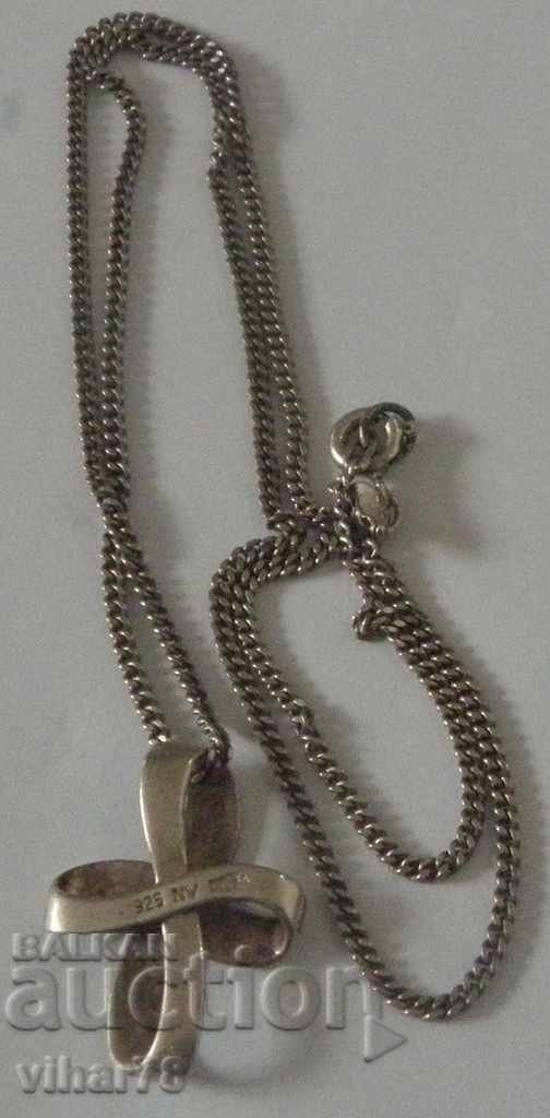 Auction SILVER CHAIN WITH CROSS Auction SILVER CHAIN WITH CROSS