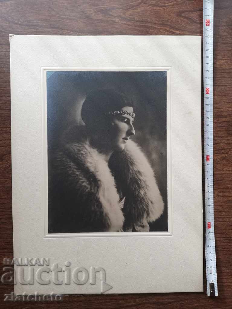 Old cardboard photo - Queen Joanna with price 250.00 BGN | € 127.82 Old cardboard photo - Queen Joanna with price 250.00 BGN | € 127.82