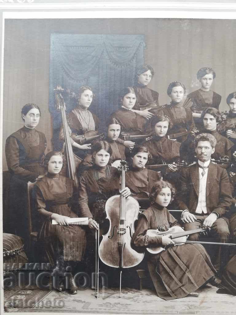 Auction Old picture cardboard - Ruse Musicians Auction Old picture cardboard - Ruse Musicians
