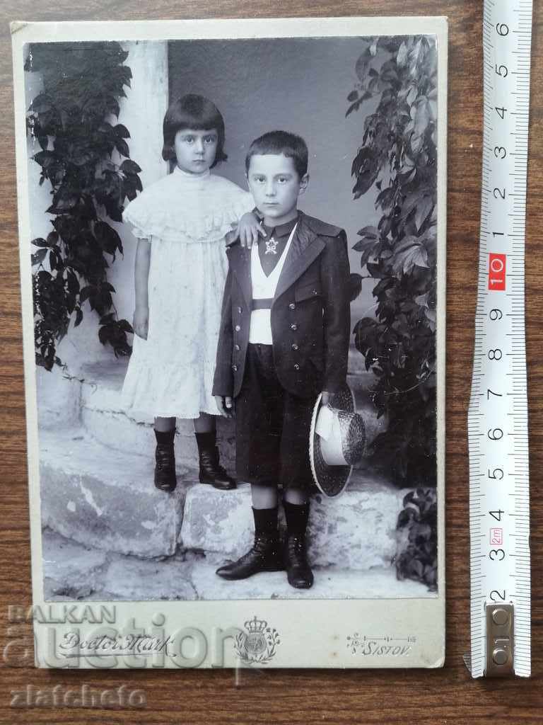 Old cardboard photo - studio of Dr. Mark Svishtov with price 25.00 BGN | € 12.78 Old cardboard photo - studio of Dr. Mark Svishtov with price 25.00 BGN | € 12.78