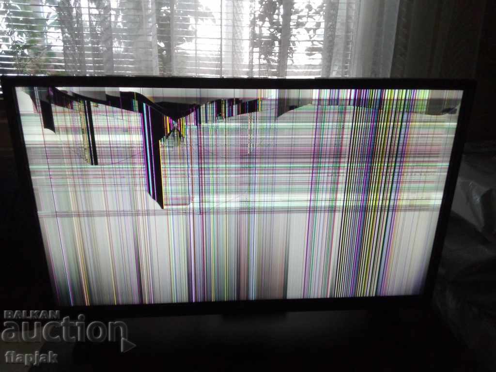 Δημοπρασία Τηλεόραση LED Smart-TV TELEFUNKEN 32HB5500 για ΑΝΤΑΛΛΑΚΤΙΚΑ!