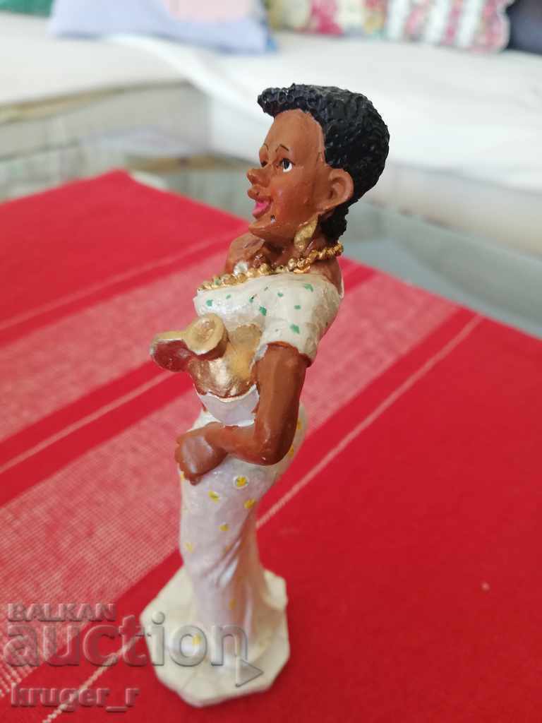 Αφρικανή γυναίκα με δεξαμενή νερού - 6 Αφρικανή γυναίκα με δεξαμενή νερού - 6