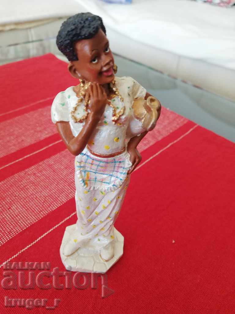 Αφρικανή γυναίκα με δεξαμενή νερού Αφρικανή γυναίκα με δεξαμενή νερού